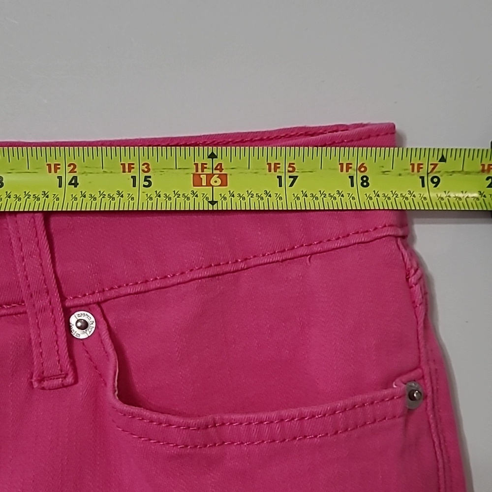 Crown & Ivy Hot Pink High-Rise Skinny Crop Pants with Ruffled Ankle Detail - 16 - Picture 7 of 9